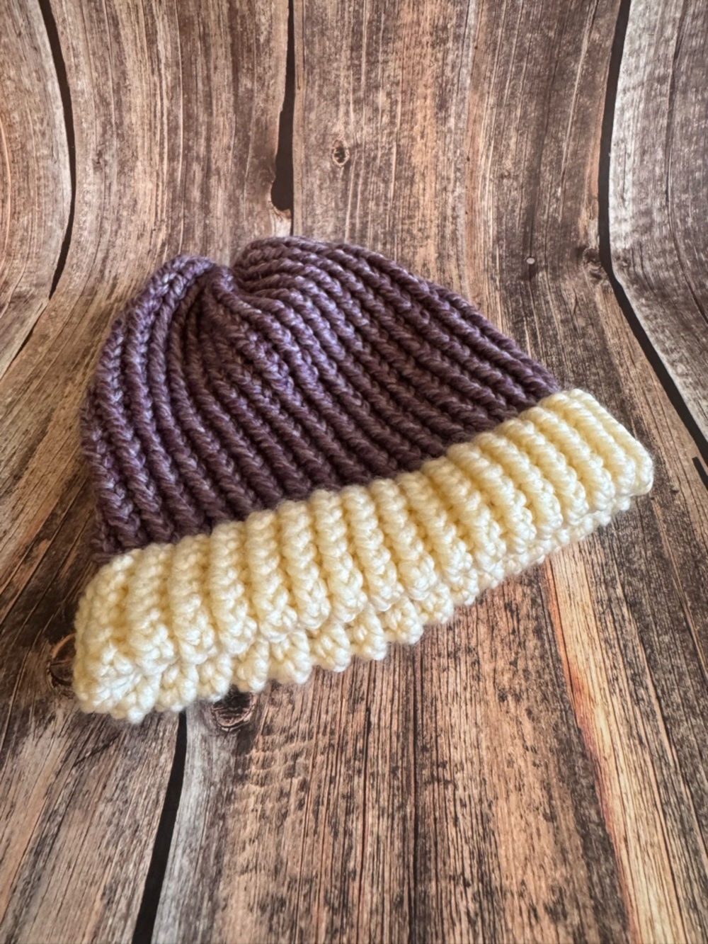 NEW Handmade Cream & Purple Knit Hat Item #PHK7521